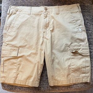 Men’s quicksilver brand shorts, size: 34